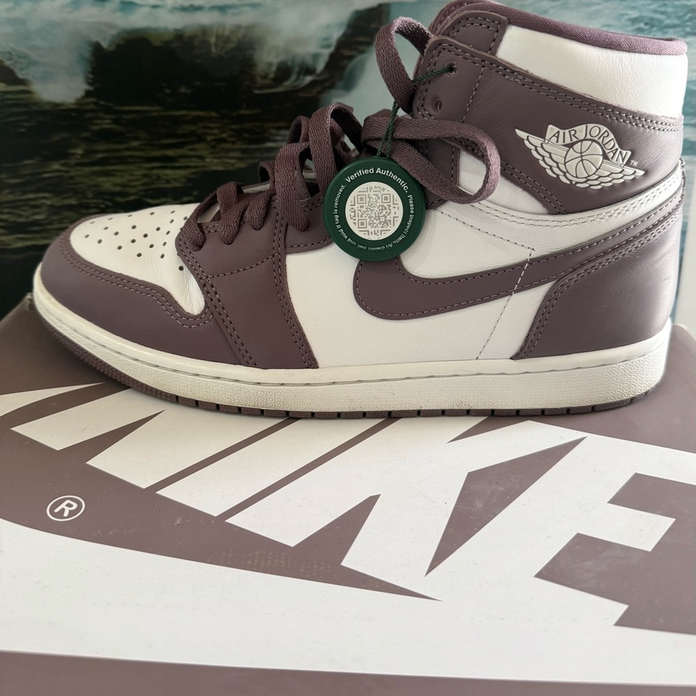 Jordan Air Jordan 1 High White Plum